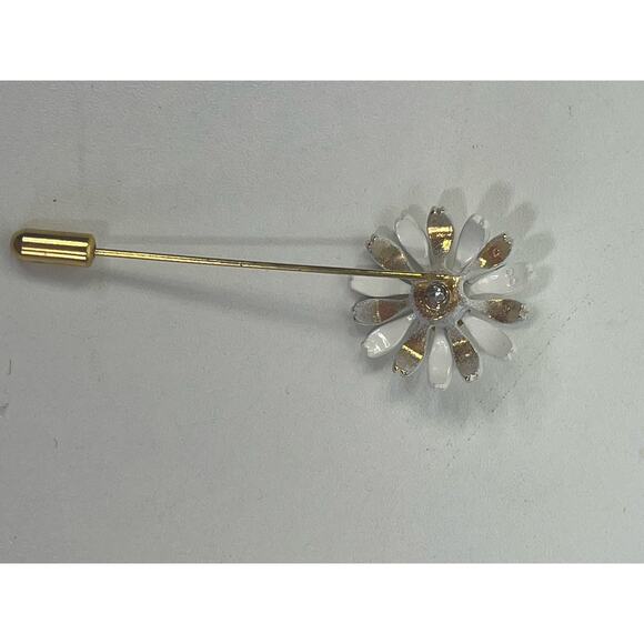 Vintage White Daisy Enamel Stick pin - Picture 4 of 4